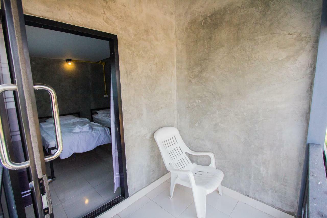 The Sky Loft Hotel Pathum Thani Εξωτερικό φωτογραφία