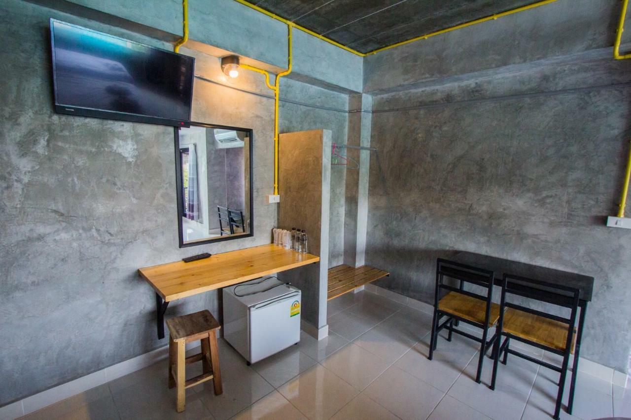 The Sky Loft Hotel Pathum Thani Εξωτερικό φωτογραφία