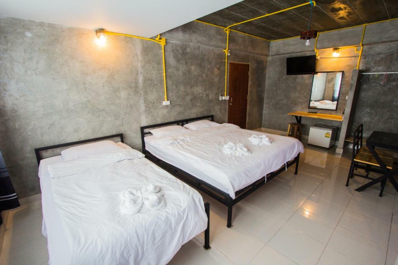 The Sky Loft Hotel Pathum Thani Εξωτερικό φωτογραφία