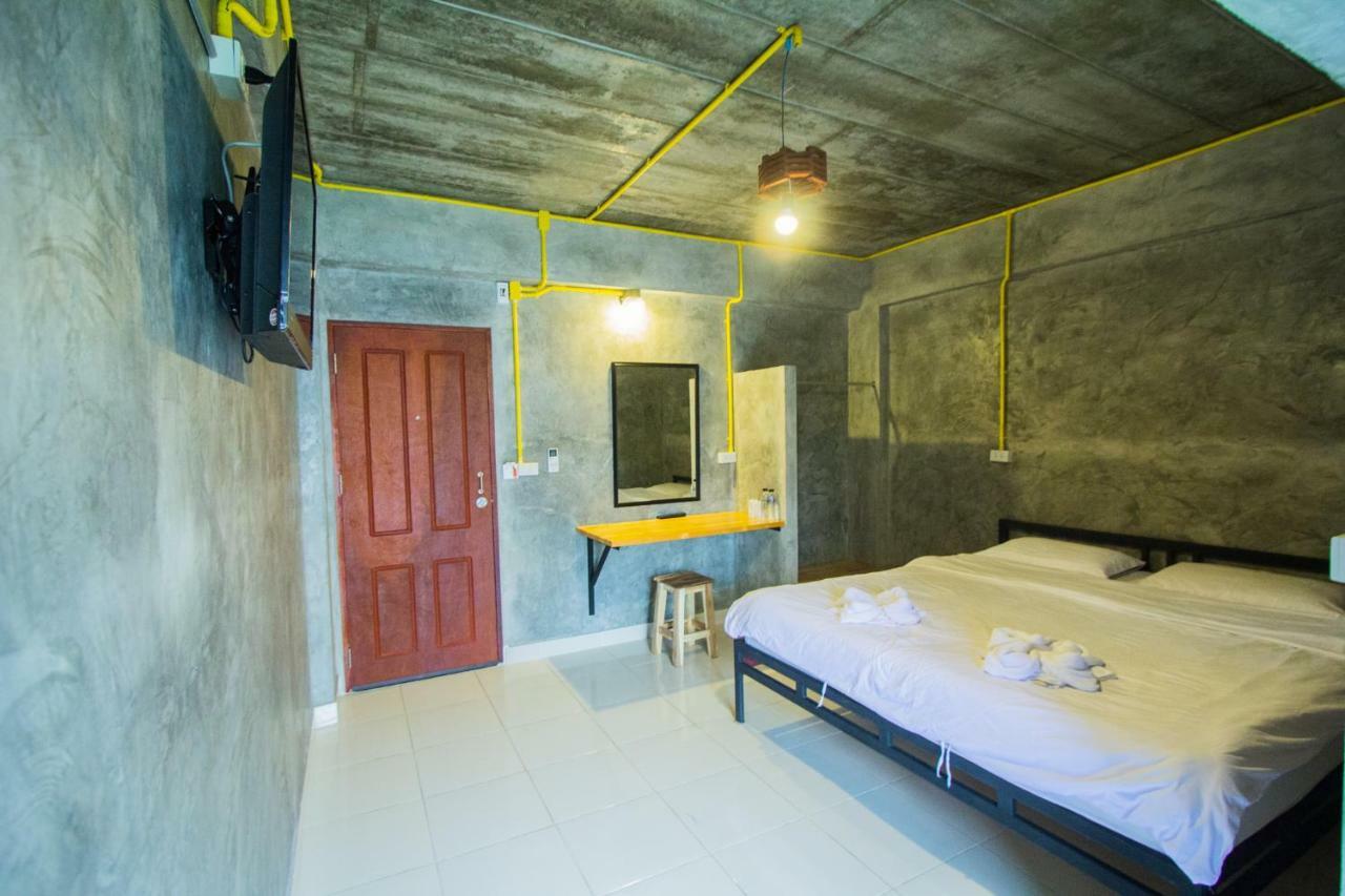 The Sky Loft Hotel Pathum Thani Εξωτερικό φωτογραφία