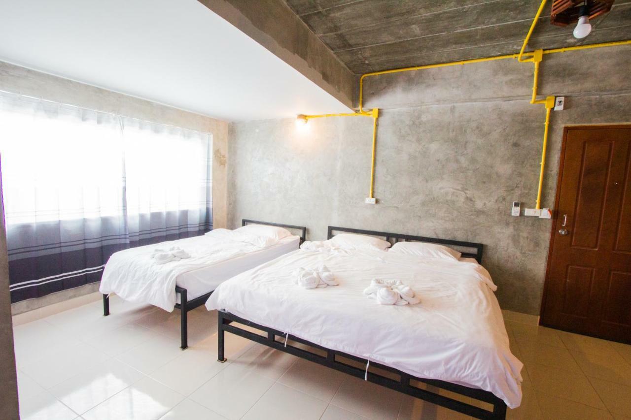 The Sky Loft Hotel Pathum Thani Εξωτερικό φωτογραφία